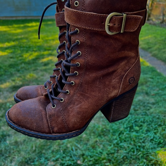 Born Cass combat lace up boot brown suede BOC 7.5 - Picture 6 of 9